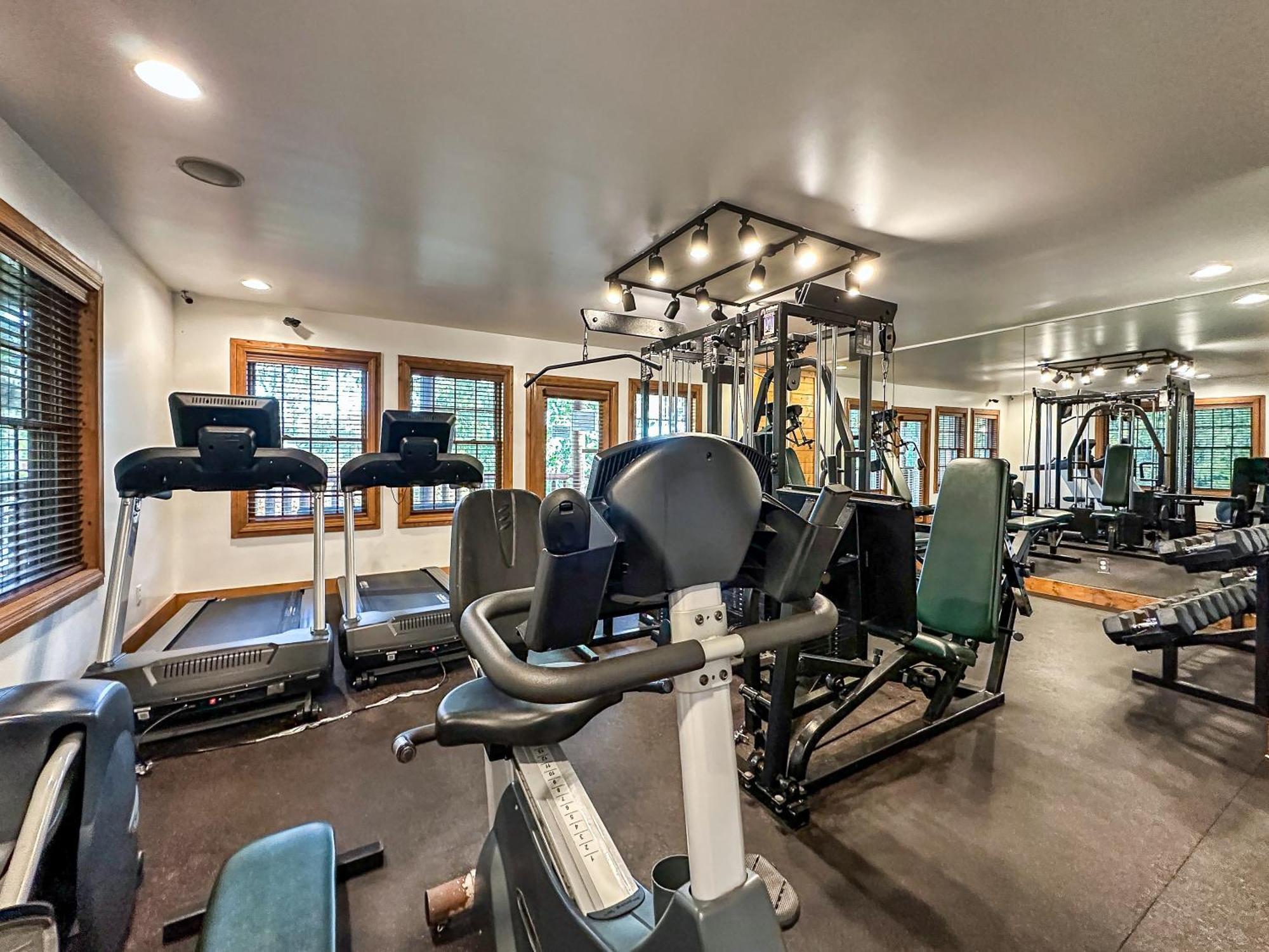Epic Mountain Views, Hot Tub, Game Room, Sleeps 10 Сев'єрвілл Екстер'єр фото