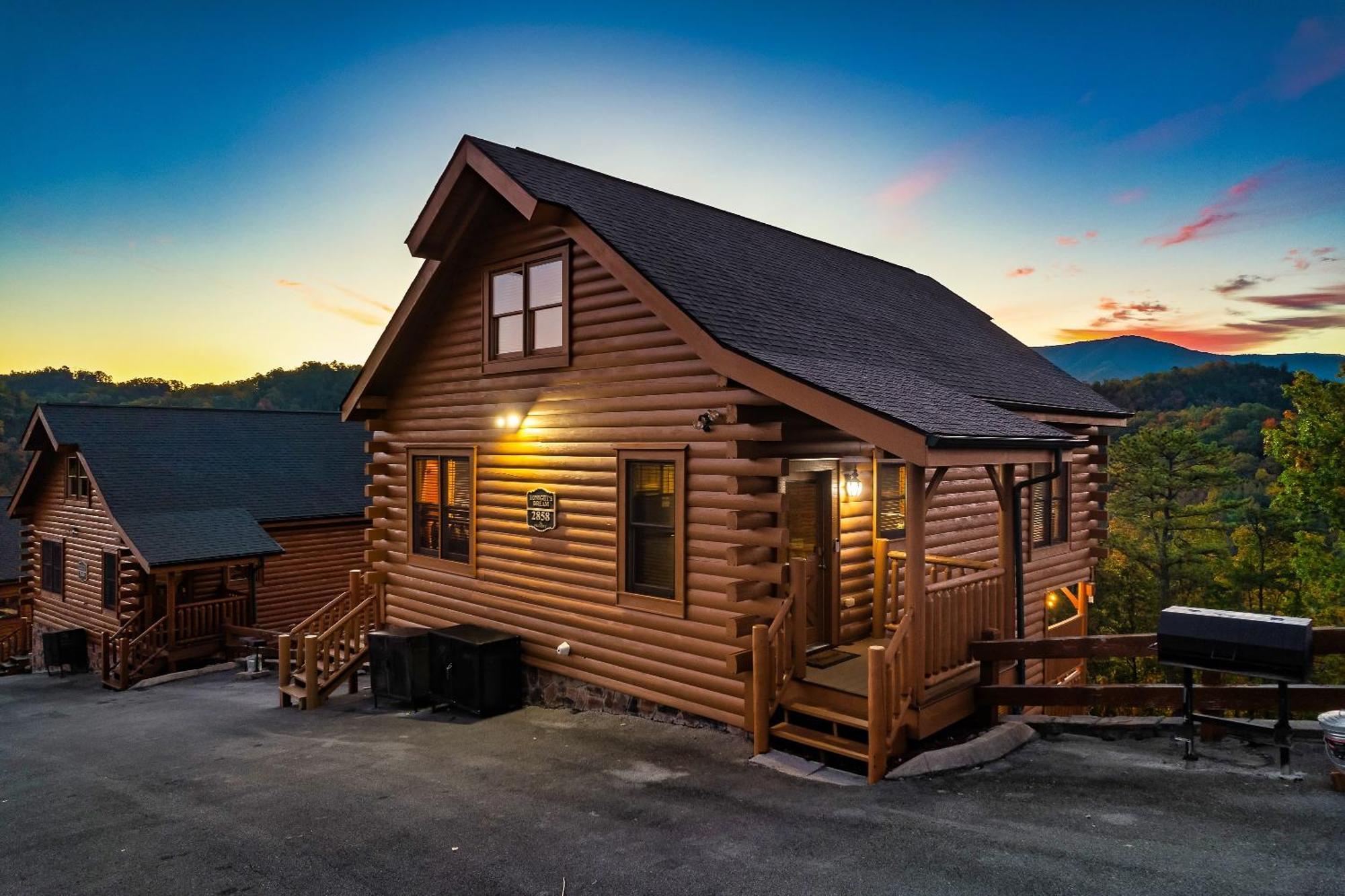 Epic Mountain Views, Hot Tub, Game Room, Sleeps 10 Сев'єрвілл Екстер'єр фото